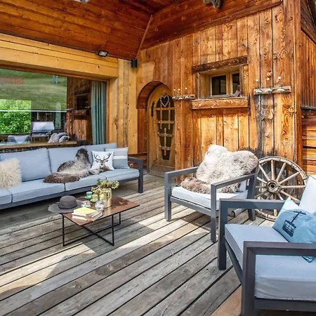 5☆, 15 Pers, Spa, Animaux Admis, - Fr-1-304-308 Chalet La Clusaz